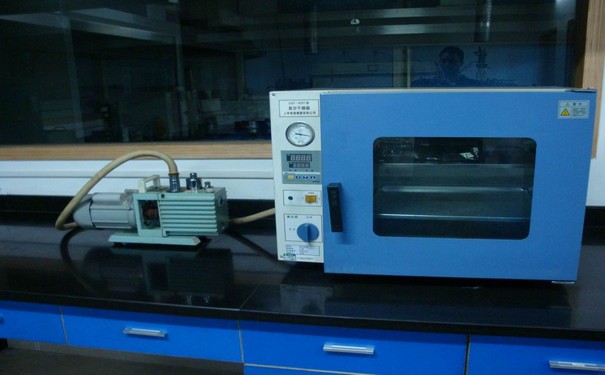 真空干燥箱是怎么操作的？它要注意這些問題！